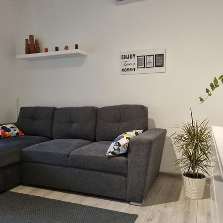 Apartments Dora Crikvenica Εξωτερικό φωτογραφία