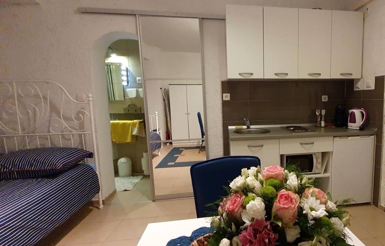 Apartments Dora Crikvenica Εξωτερικό φωτογραφία