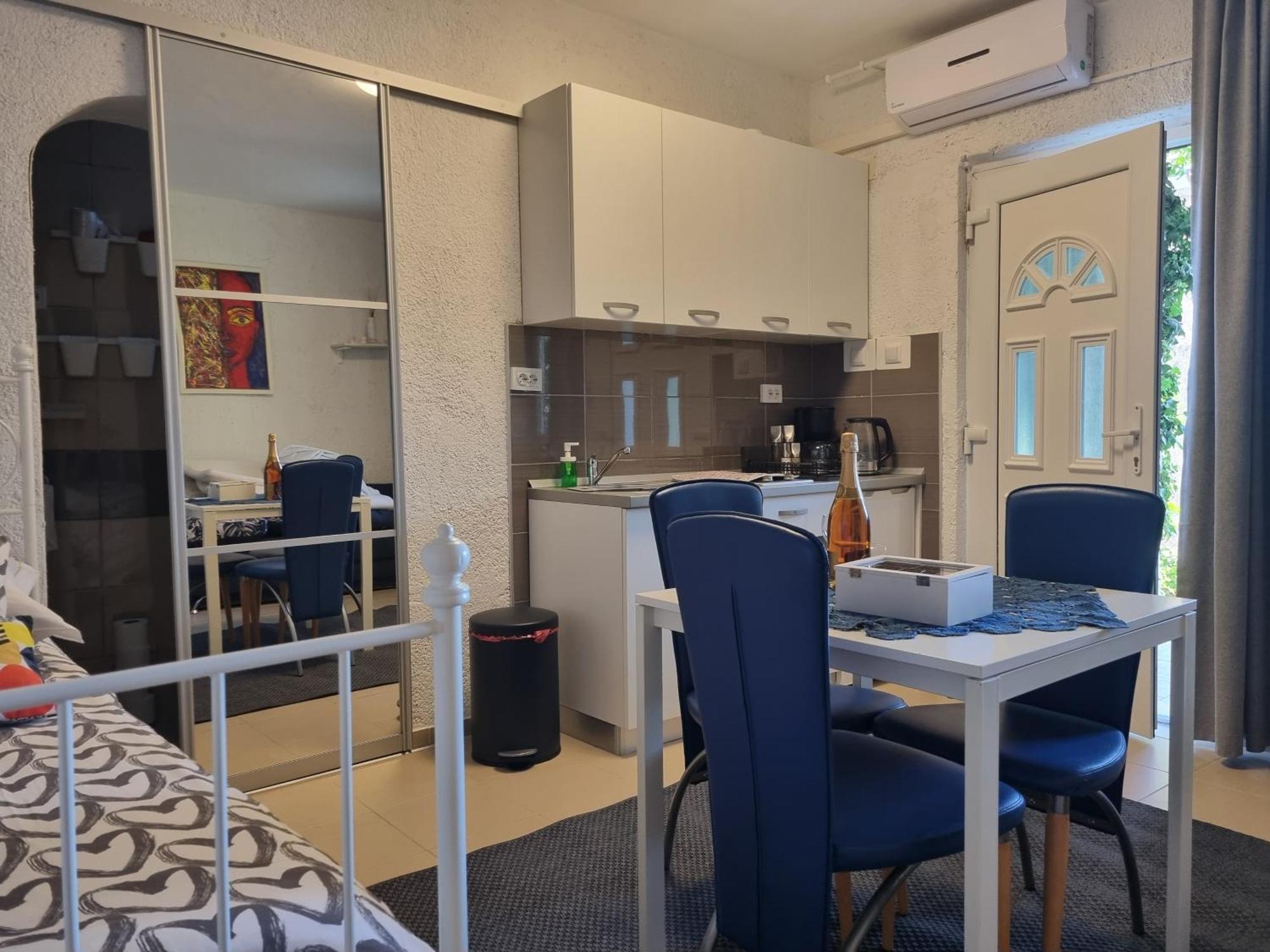 Apartments Dora Crikvenica Εξωτερικό φωτογραφία