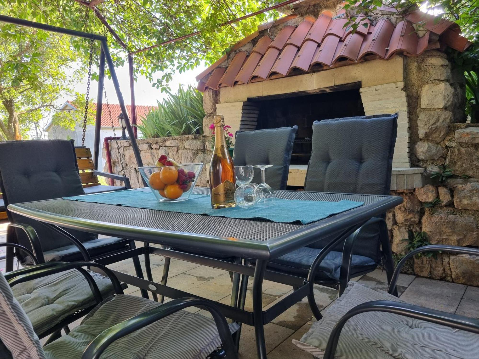 Apartments Dora Crikvenica Εξωτερικό φωτογραφία