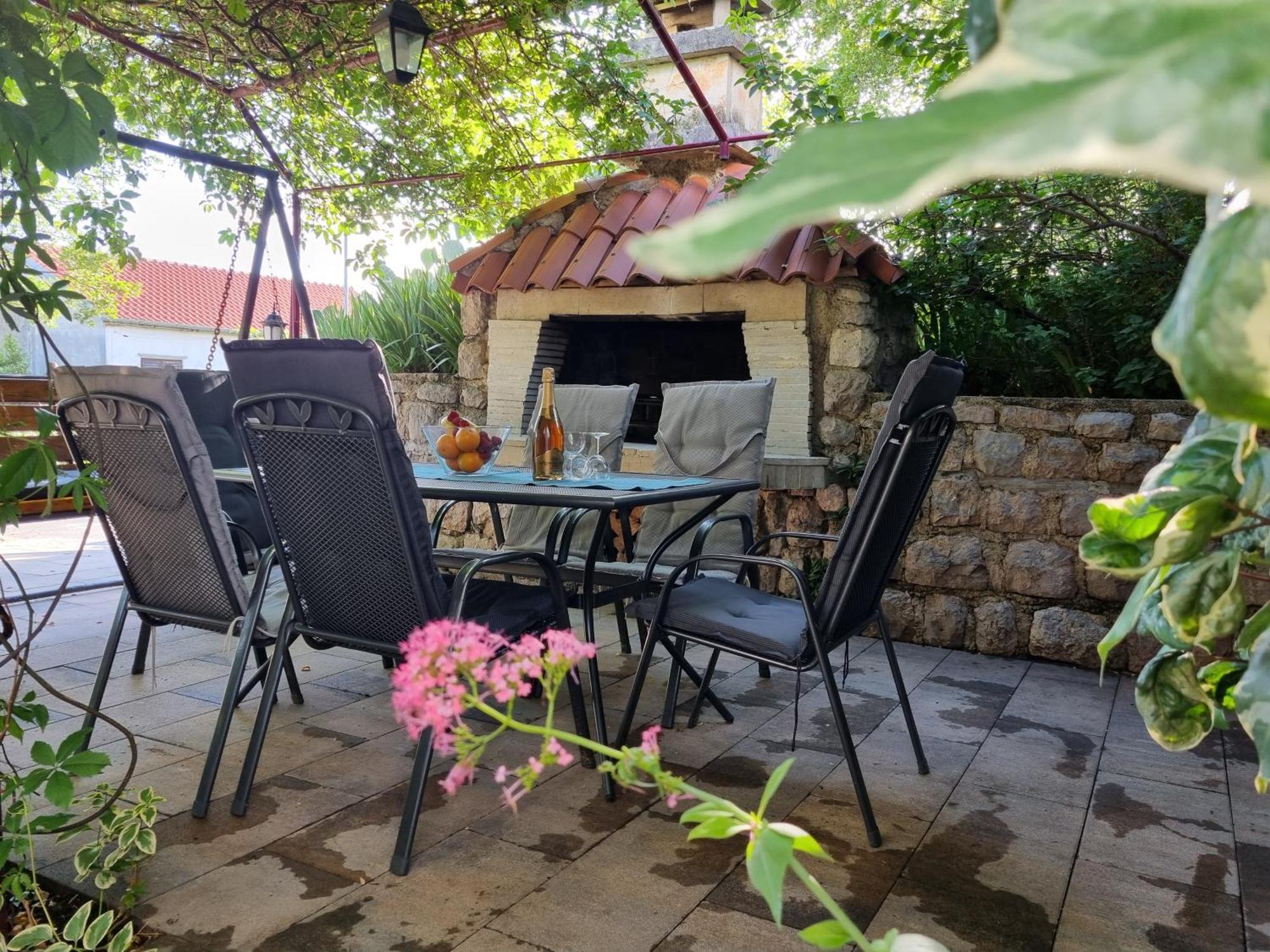 Apartments Dora Crikvenica Εξωτερικό φωτογραφία