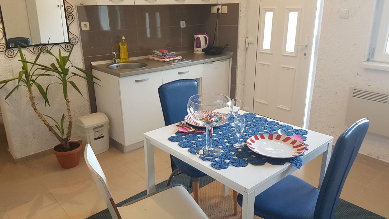 Apartments Dora Crikvenica Εξωτερικό φωτογραφία