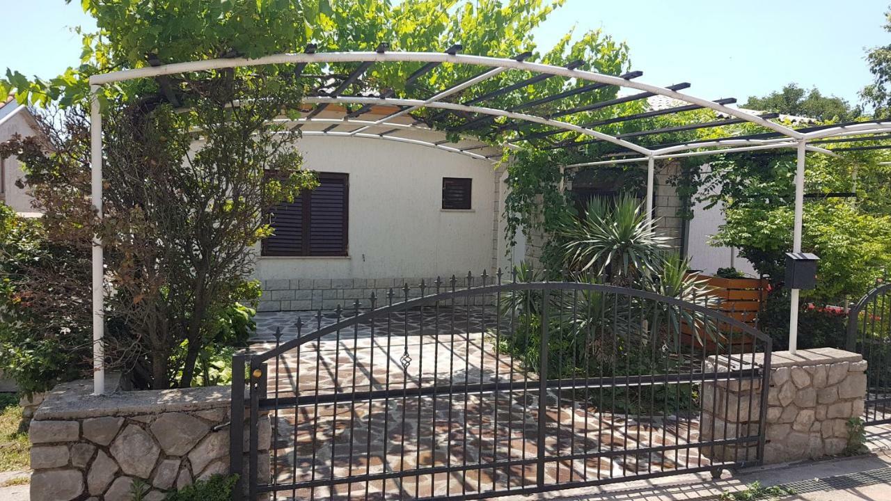 Apartments Dora Crikvenica Εξωτερικό φωτογραφία